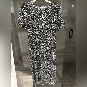 Miss Selfridge bodycon dress bought in Dubai. Not worn even once.